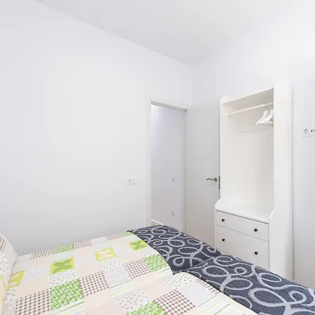 Apartment In Las Palmas Near Las Canteras Beach *